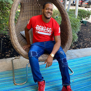 Meet your Posher, Jemone